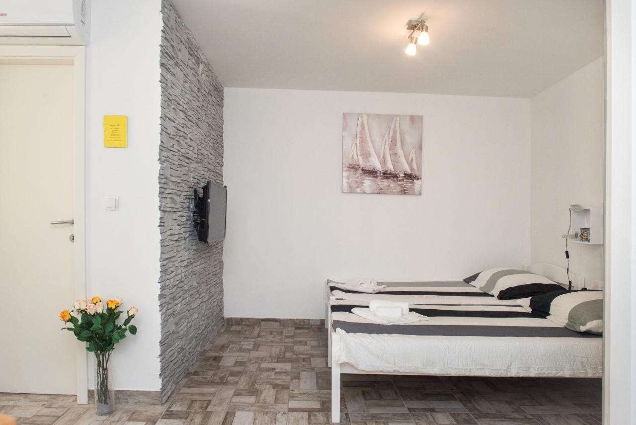 Studio Apartment Bilic Šibenik Exterior foto